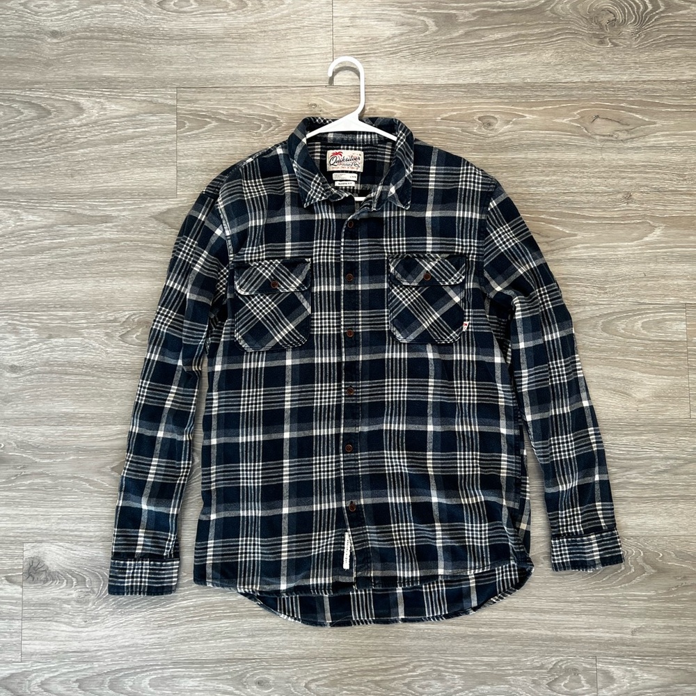 Quicksilver / L / Navy Blue Flannel / Like New 🌴
